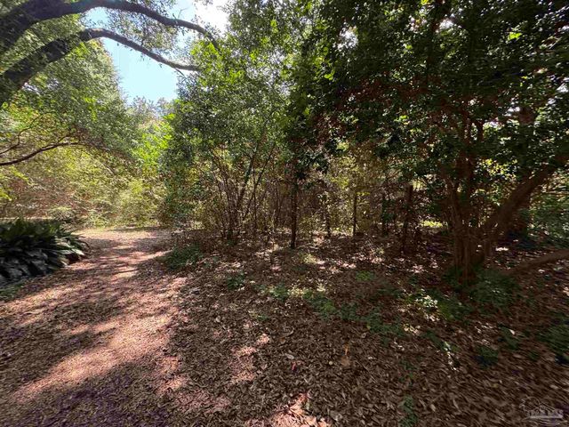 6305 W Jackson St, Pensacola, FL 32506