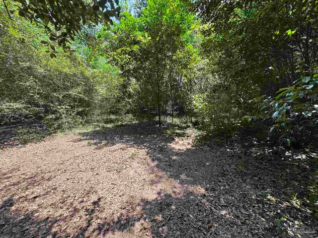 6305 W Jackson St, Pensacola, FL 32506