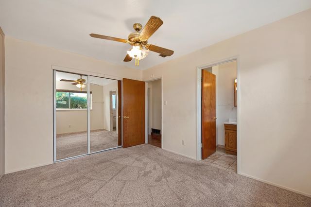 606 Wales Dr, Folsom, CA 95630