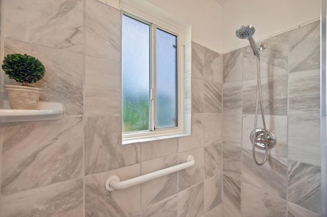606 Wales Dr, Folsom, CA 95630