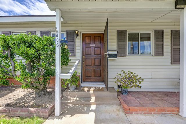 606 Wales Dr, Folsom, CA 95630