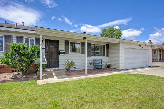 606 Wales Dr, Folsom, CA 95630