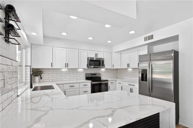 27800 Grosse Point, Menifee, CA 92586