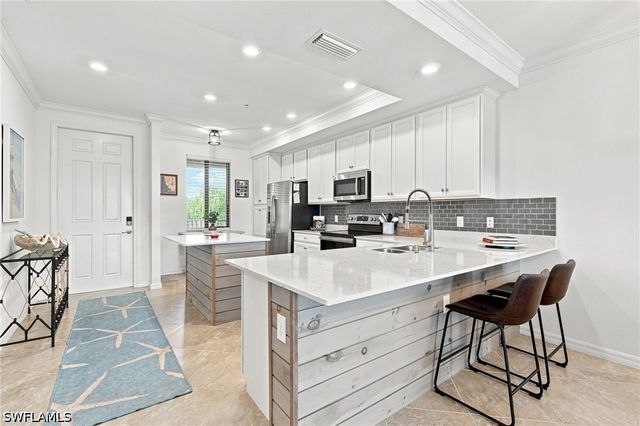 9578 Trevi CT 5124, Naples, FL 34113