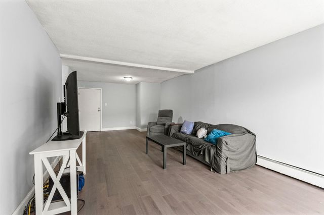 2 Silvestri Cir Unit 4, Derry, NH 03038