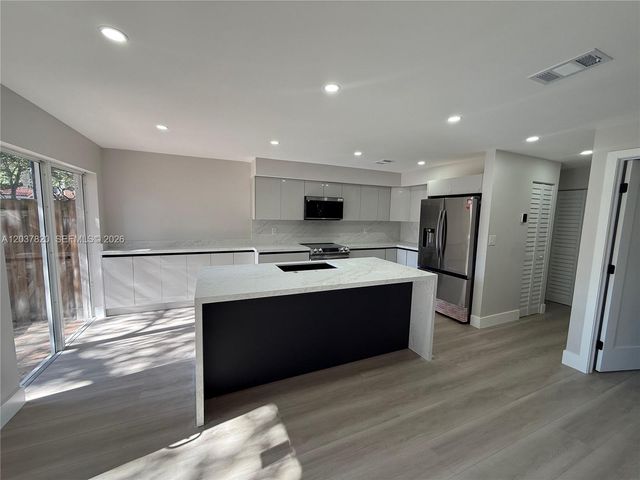 7502 SW 109th Place, Miami, FL 33173