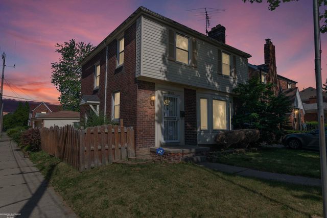 18401 Blackmoor Street, Detroit, MI 48234