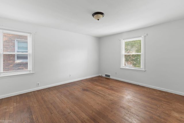 18401 Blackmoor Street, Detroit, MI 48234