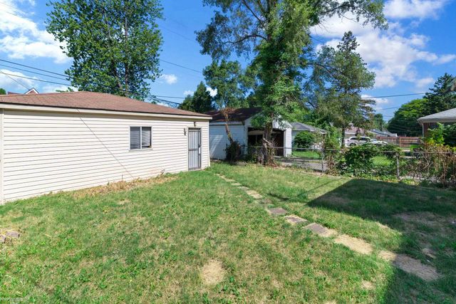 18401 Blackmoor Street, Detroit, MI 48234