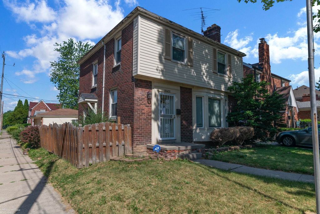 18401 Blackmoor Street, Detroit, MI 48234