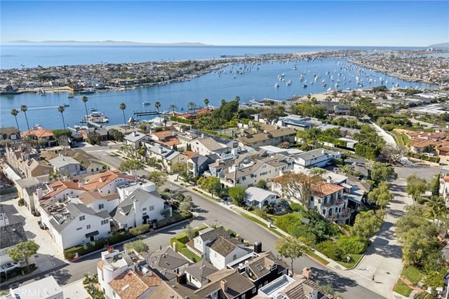 420 Acacia, Corona Del Mar, CA 92625