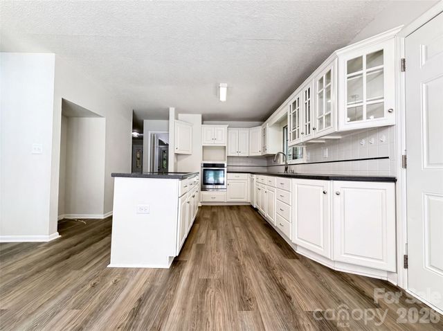 7210 Apple Creek Drive, Charlotte, NC 28227