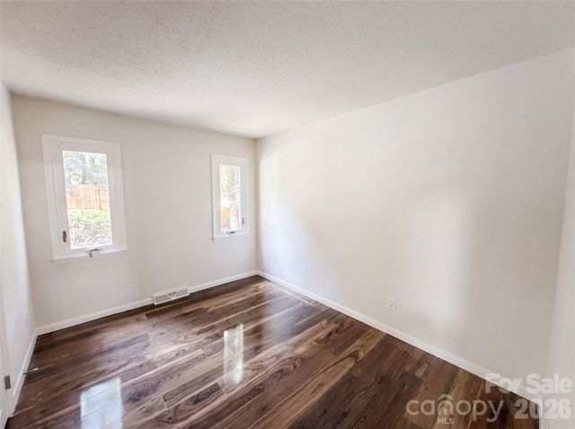 7210 Apple Creek Drive, Charlotte, NC 28227