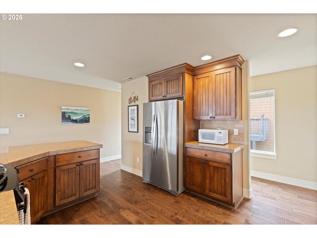 3208 Nw JETTY Ave, Lincoln City, OR 97367