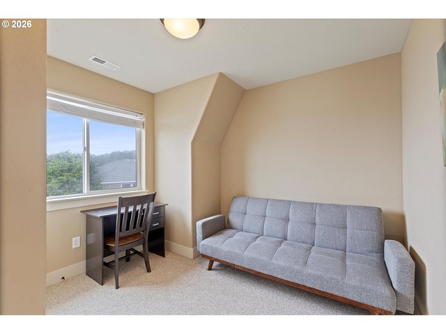 3208 Nw JETTY Ave, Lincoln City, OR 97367