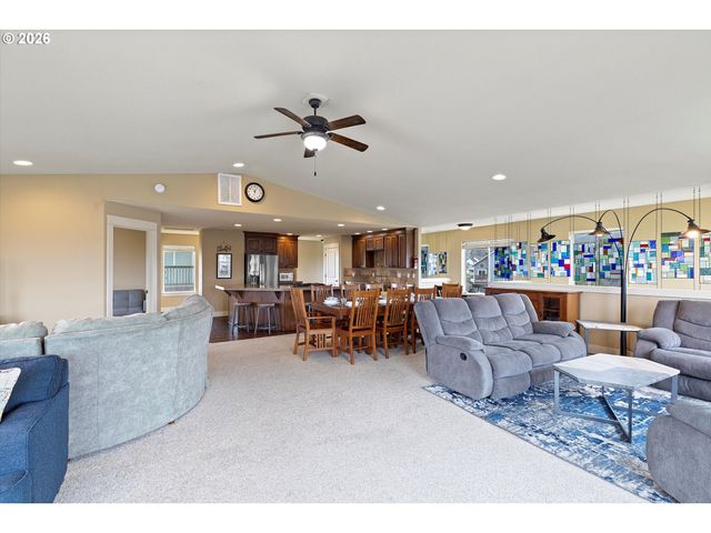 3208 Nw JETTY Ave, Lincoln City, OR 97367