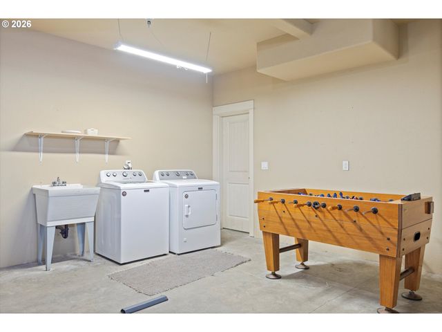 3208 Nw JETTY Ave, Lincoln City, OR 97367