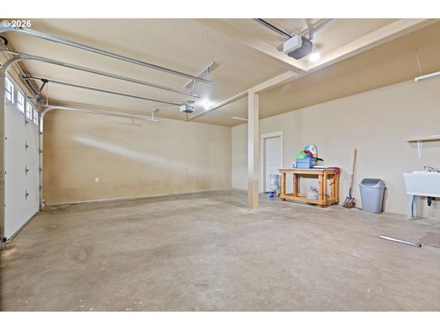 3208 Nw JETTY Ave, Lincoln City, OR 97367