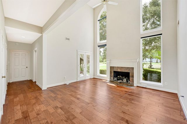 6931 Oak Knoll Drive, Richmond, TX 77406