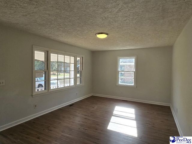 916 Fleetwood, Mullins, SC 29574