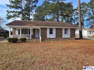 916 Fleetwood, Mullins, SC 29574