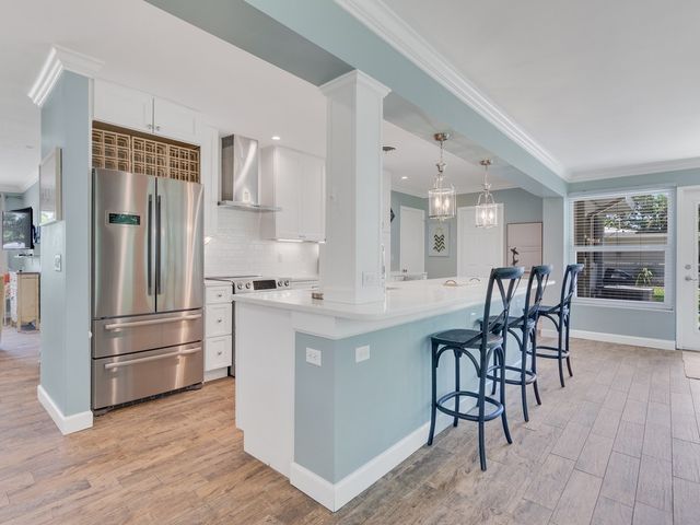 706 Iris Lane, Vero Beach, FL 32963