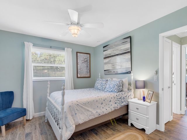 706 Iris Lane, Vero Beach, FL 32963