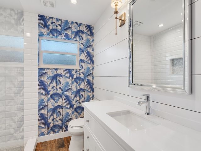 706 Iris Lane, Vero Beach, FL 32963
