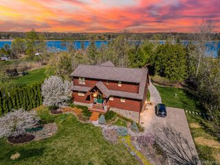 5175 Parview Drive, Village Of Clarkston, MI 48346