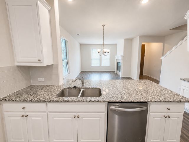 6713 Farsight Drive, Fort Worth, TX 76179