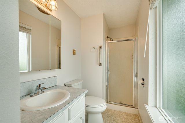 320 Fir Avenue, Woodland, WA 98674