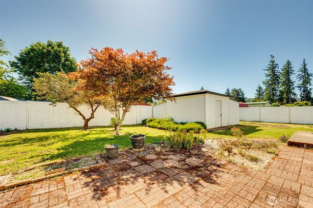 320 Fir Avenue, Woodland, WA 98674