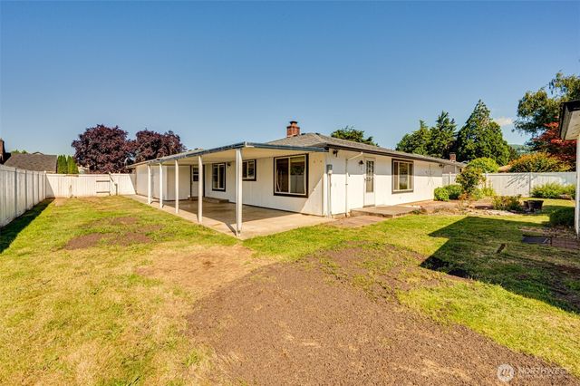 320 Fir Avenue, Woodland, WA 98674