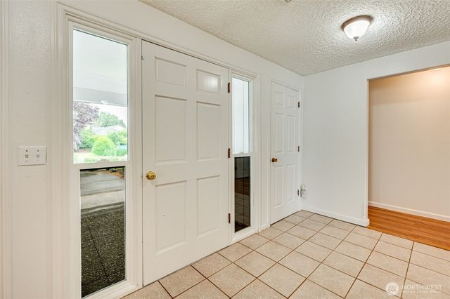 320 Fir Avenue, Woodland, WA 98674