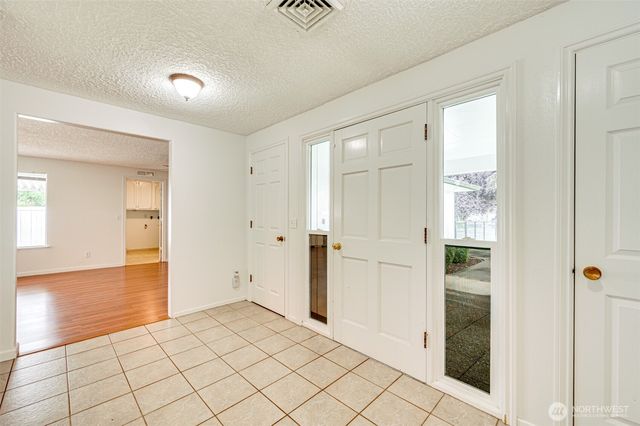 320 Fir Avenue, Woodland, WA 98674