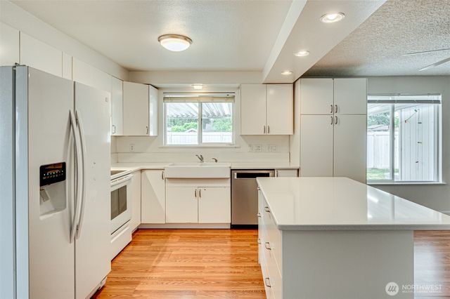 320 Fir Avenue, Woodland, WA 98674