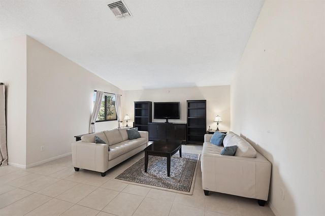3135 NW 13th Street, Delray Beach, FL 33445
