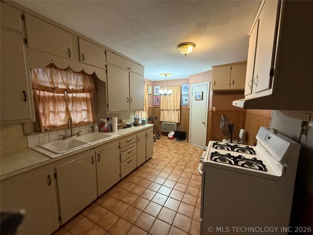 3523 Chandler, Muskogee, OK 74403