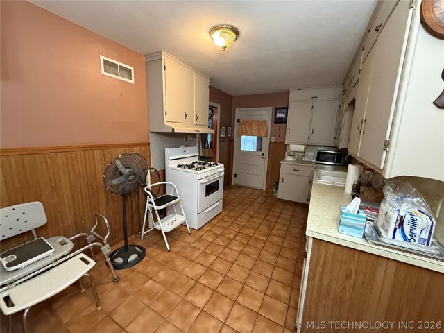 3523 Chandler, Muskogee, OK 74403