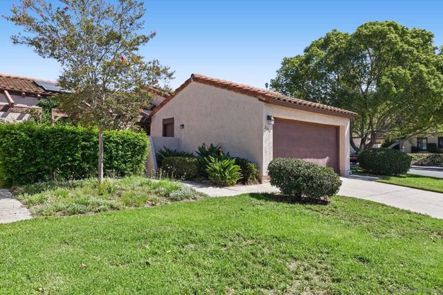 2099 Golden Circle, Escondido, CA 92026