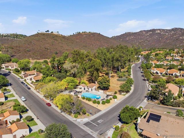 2099 Golden Circle, Escondido, CA 92026