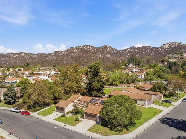 2099 Golden Circle, Escondido, CA 92026