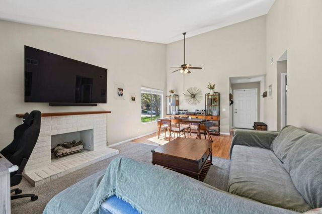 2099 Golden Circle, Escondido, CA 92026