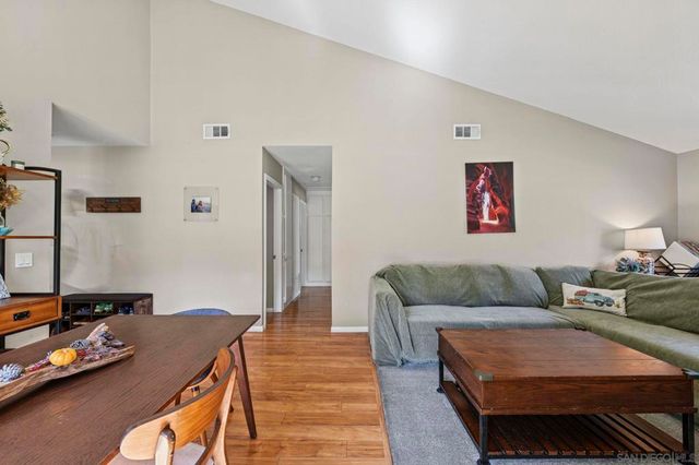 2099 Golden Circle, Escondido, CA 92026