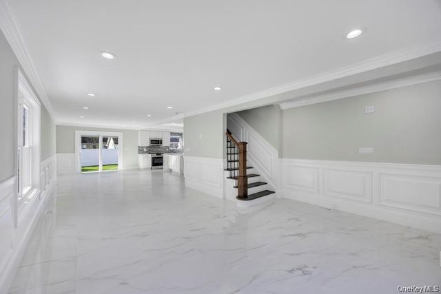 41 Perry Street, Hempstead, NY 11550