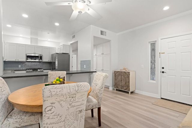 848 E Avenue, Coronado, CA 92118