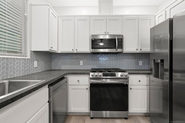 848 E Avenue, Coronado, CA 92118