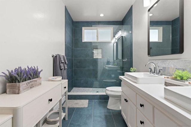 848 E Avenue, Coronado, CA 92118