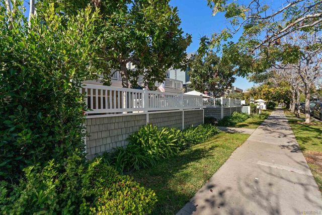 848 E Avenue, Coronado, CA 92118