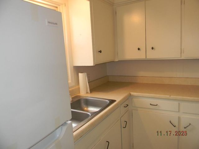 354 N Slade, Haysville, KS 67060